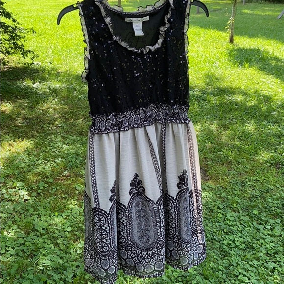 American Rag Dresses & Skirts - Black and Cream Sequined Dress